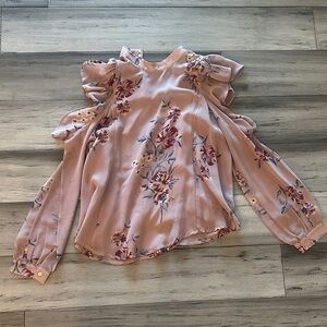 Astr Floral Mauve Blouse with Cut-Out Shoulders